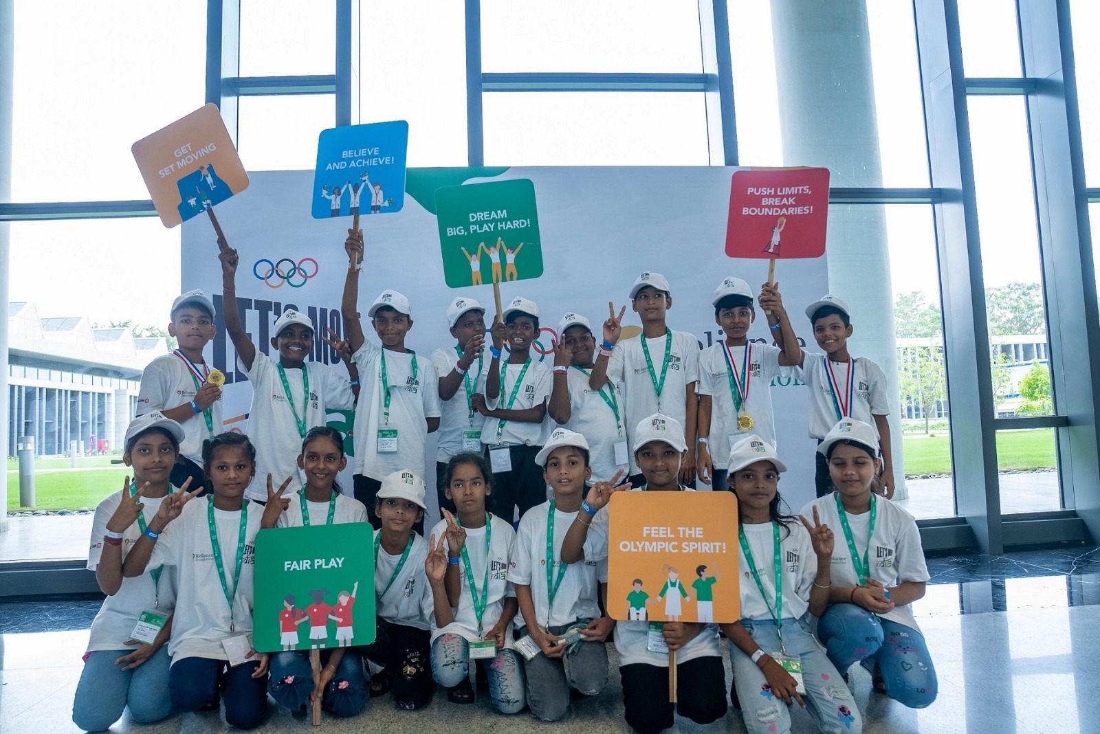 Reliance Foundation Celebrates Olympic Day with 900 children through 'Let’s Move India' in Mumbai